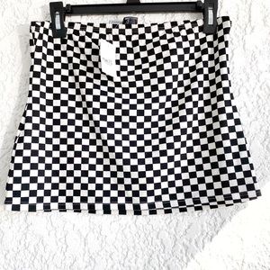 Rue 21 Black & White Check print Skirt